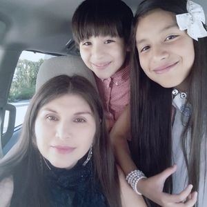 Meet your Posher, Ana